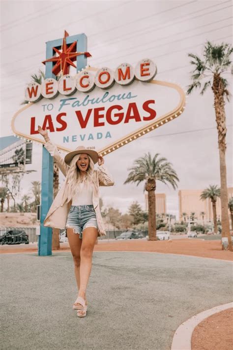 40+ Las Vegas Outfits For Every Occasion (2024).